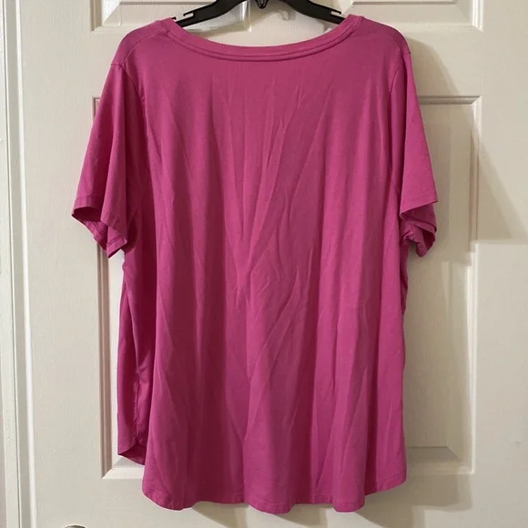 Ava & Viv short sleeve tee with round hemline and neckline - size 2X - Picture 5 of 5